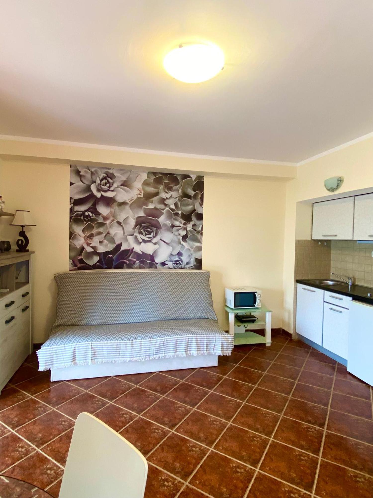 Apartments Villa Viktoria Тиват Екстериор снимка